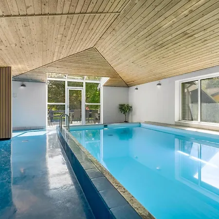 Lovely 16-person Pool House With Spa, Sauna And Large Terrace *