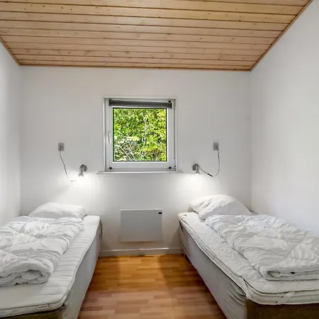 Lovely 16-person Pool House With Spa, Sauna And Large Terrace