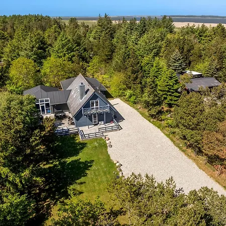 Lovely 16-person Pool House With Spa, Sauna And Large Terrace Vestervig